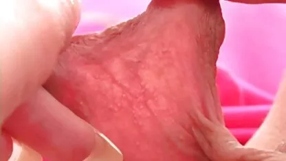 گیگانت از پاهای زیبایی از هیلی محاصره شده لذت می برد سکس در پشت صحنه فیلم