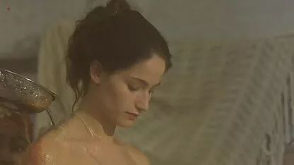 آلت تناسلی مرد را دیوانه وار sexپشت صحنه سوار می کند